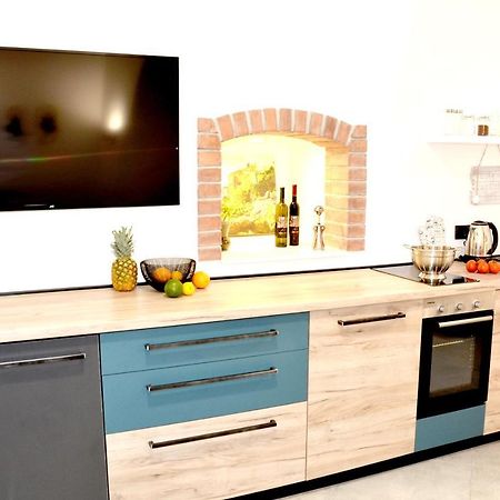 Studio Apartment Surf By The Sea Opatija Exterior photo